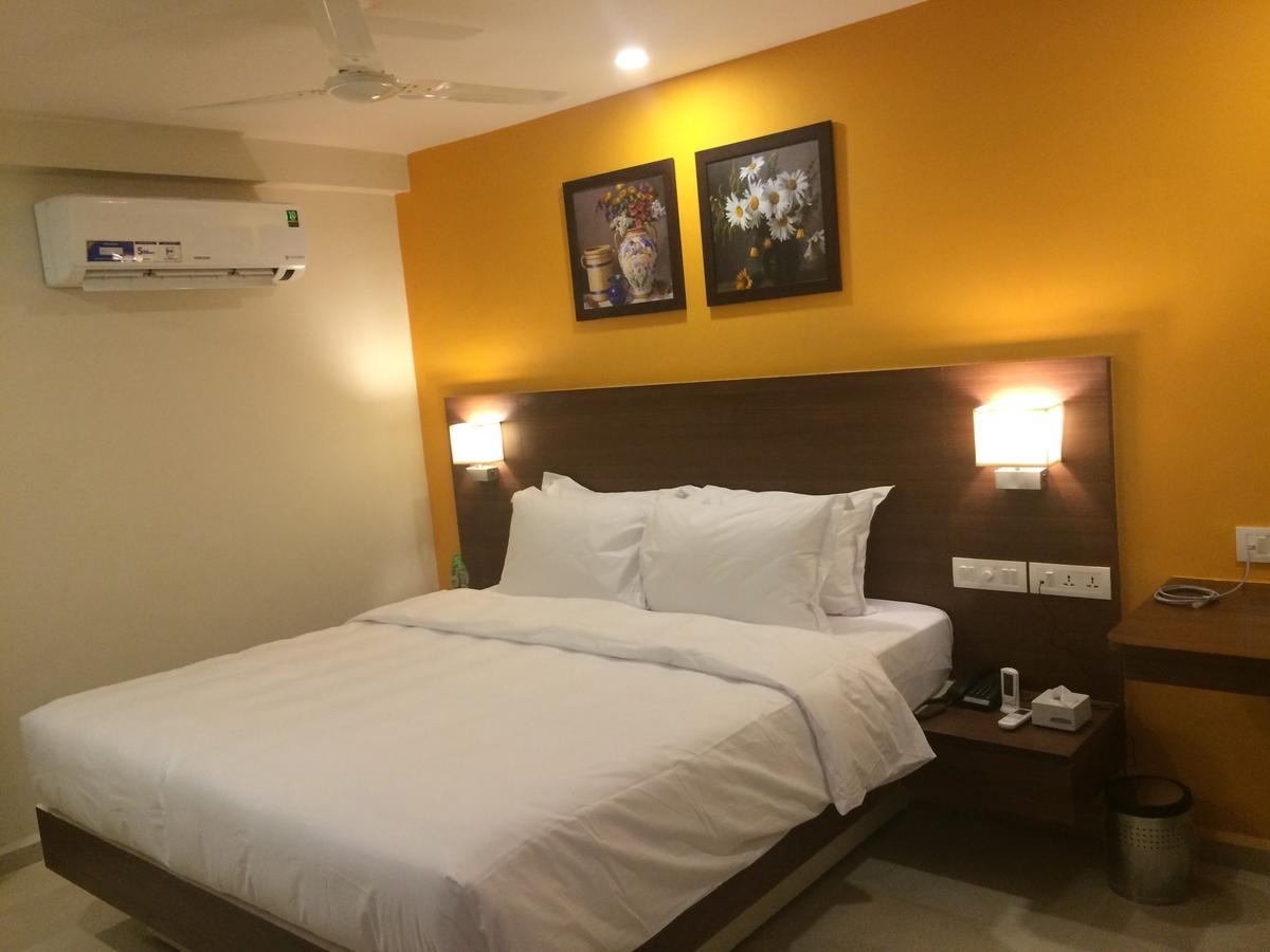 Best Western Alkapuri, Vadodara Exterior foto