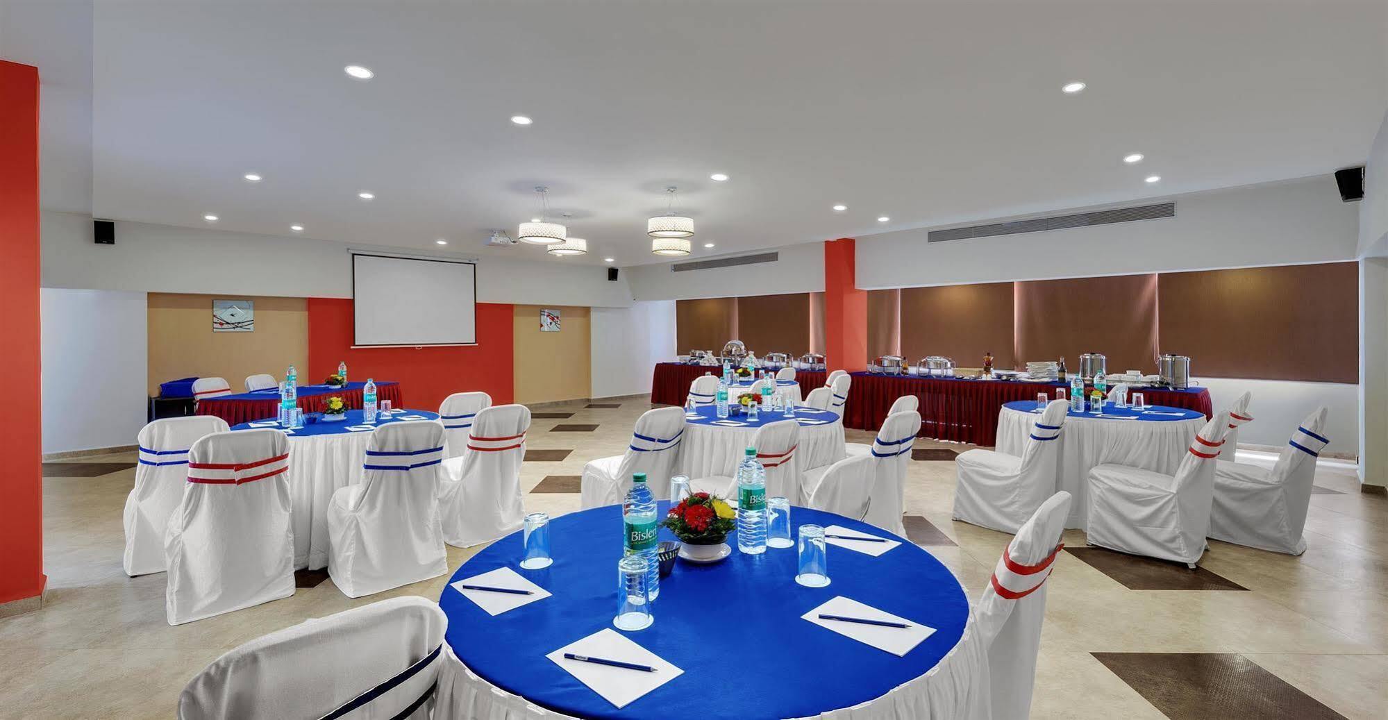 Best Western Alkapuri, Vadodara Exterior foto